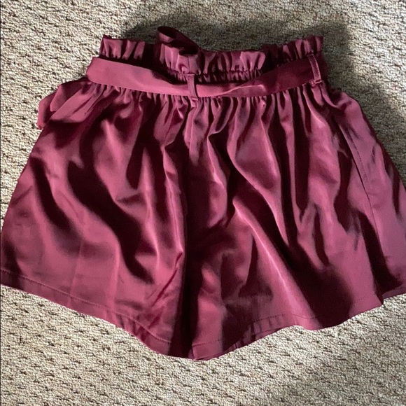 High waisted tie up shorts - Picture 2 of 2